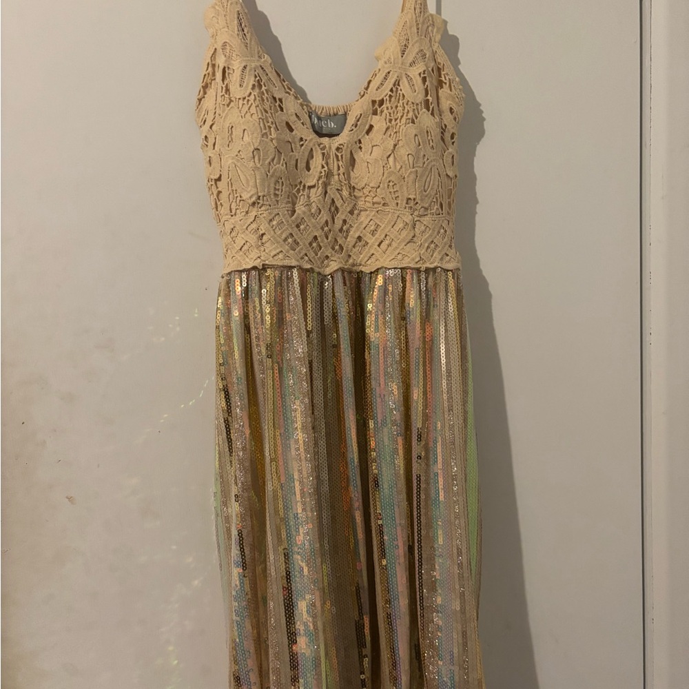 Elegant Lace and Sequin Maxi Dress